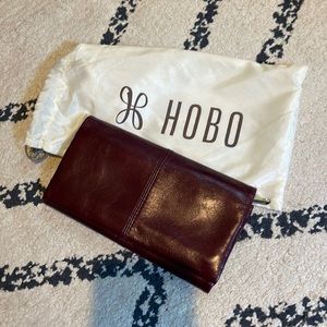 NWOT HOBO KEEN Continental Wallet